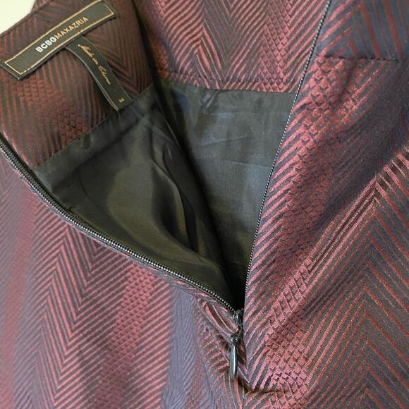 BCBG Max AZRIA burgundy and black skirt size 4 - Picture 6 of 6